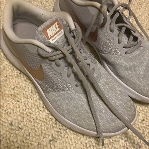 Nike tennis shoes